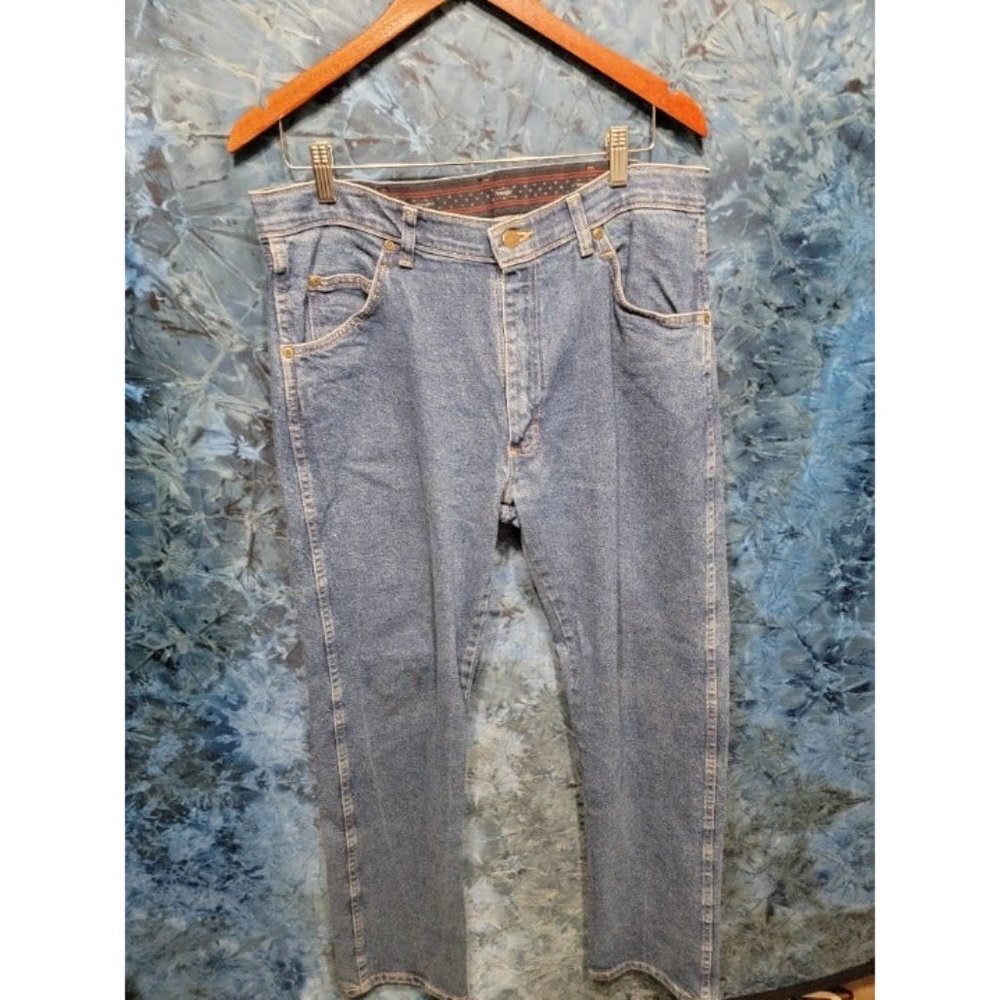 Wrangler Blue jeans (NEW WITH TAGS)
